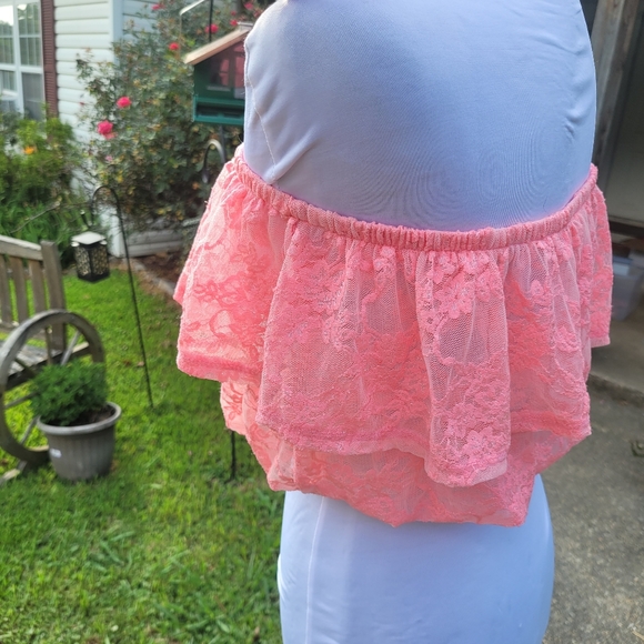 CLOSET CLEANOUT Pink Flounce Ruffle Lace Crop Top - Picture 4 of 5